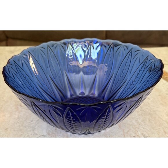 Avon Royal Sapphire Cobalt Blue Serving Bowl, Made In France 9.5” Glass Vintage - Picture 1 of 5